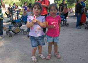 BELÉN RIVERA ULLOA Y ANAÍS DÍAZ ULLOA