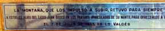 Inscripción en la placa.