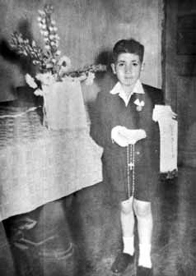 José de 8 años, primera comunión, época de esta narración.