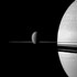 Saturno y su mayor luna, Tit&aacute;n.